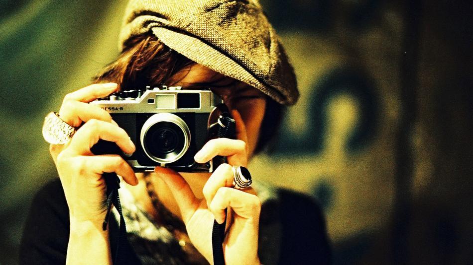 Photographer1_e1de9.jpg - 82.81 kB